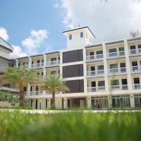 Panatara Hotel Chumphon Exterior photo