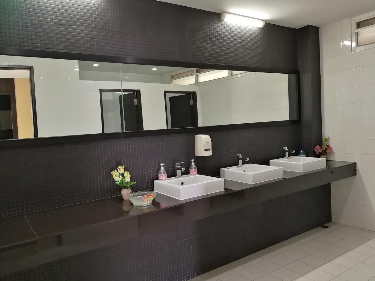 Panatara Hotel Chumphon Exterior photo