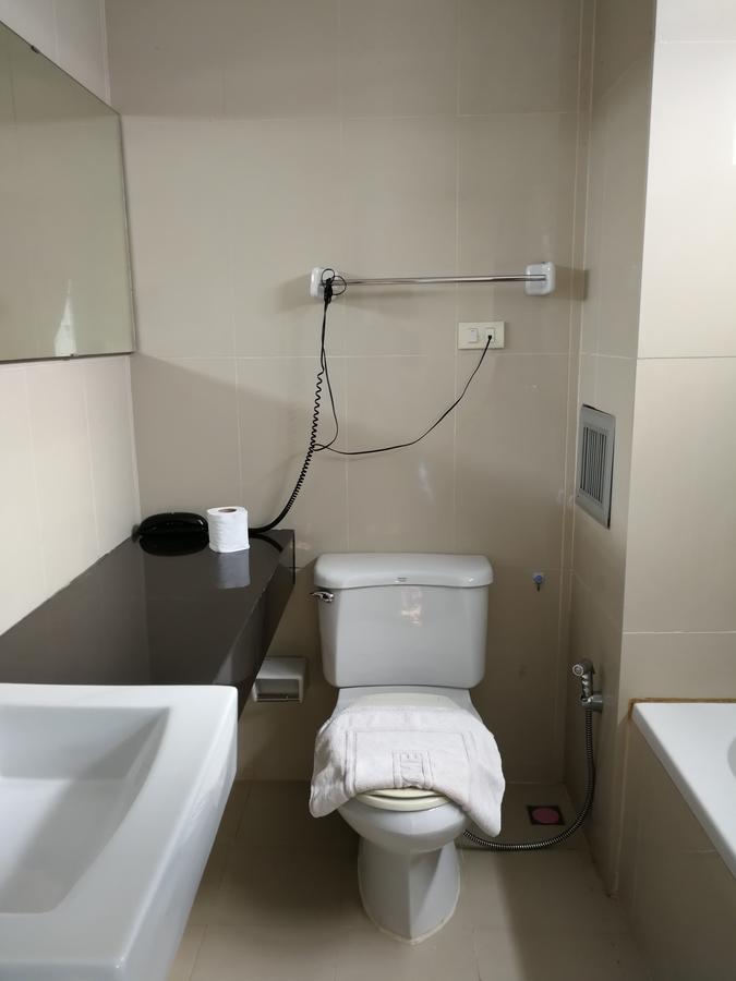 Panatara Hotel Chumphon Exterior photo